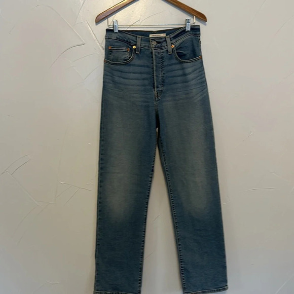 Levi's Denim - Levi’s Ribcage Straight 30 Full Length inseam 31.